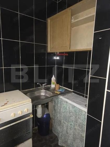 Garsoniera, 22 mp, zona Democratiei - 8