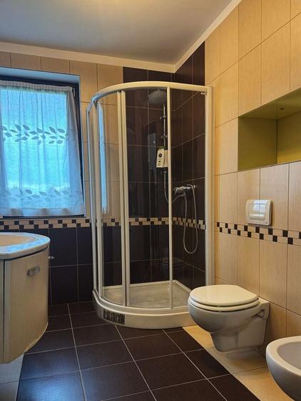 CASA SINGUR CURTE IN CARTIER PRIVAT - 6