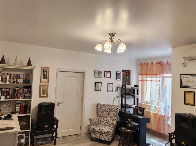 Apartament 3 camere de vanzare Foi?orul de Foc, zona centrala - 2
