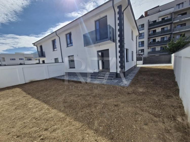 Duplex compus din doua case la 1,3 kilometri de statia de metrou Nicolae Teclu - 27