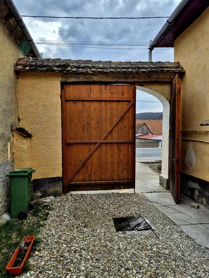 Casă tradițională săsească de vânzare în Bunești, jud. Brașov - 5