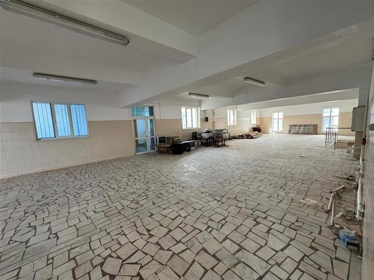 Spatiu comercial / birouri de inchiriat in zona Centrala - Focsani - 1