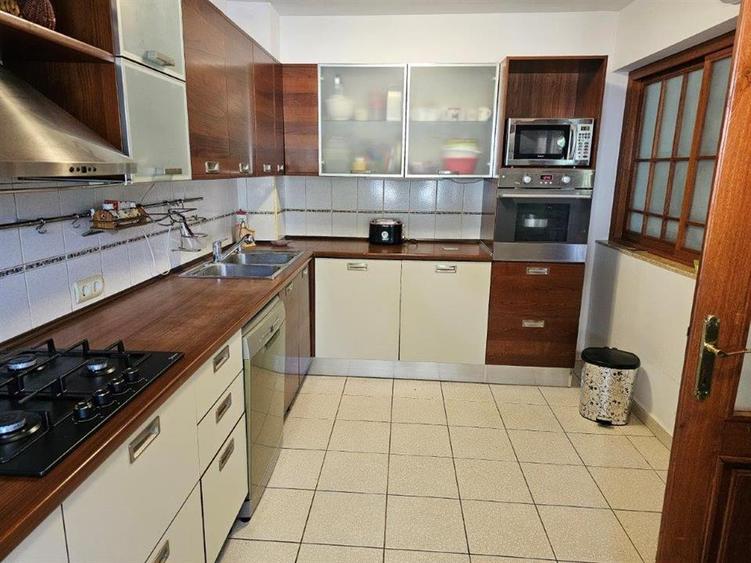 Vila eleganta D+P+1+M | 649 mp | piscina exterioara| renovata complet | Pipera - - 9