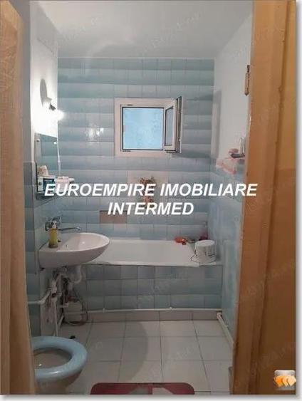 Apartament 2 camere de vanzare zona Poarta 6, CENTRALA GAZ - 1