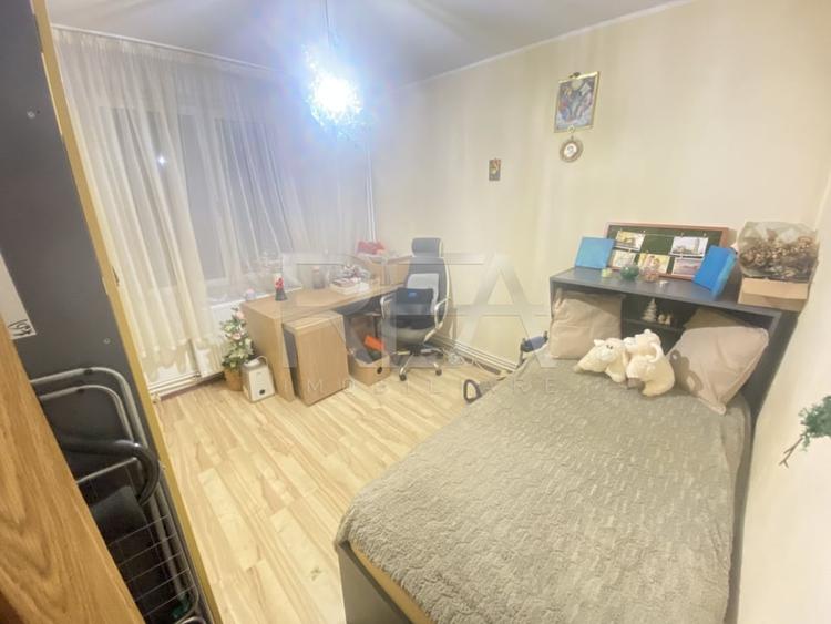 3 camere Margeanului Loc de parcare - 6