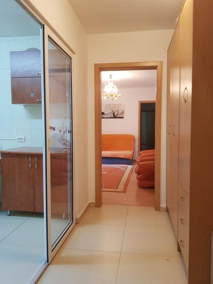 Inchiriere apart 3 camere, 2 bai, etaj 1 din 4, vis-a-vis de Grand Arena - 1