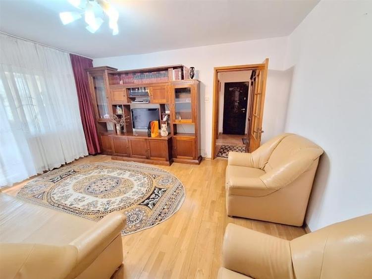 Apartament  2 camere semidecomandat, mobilat si utilat, zona Narcisa - 13