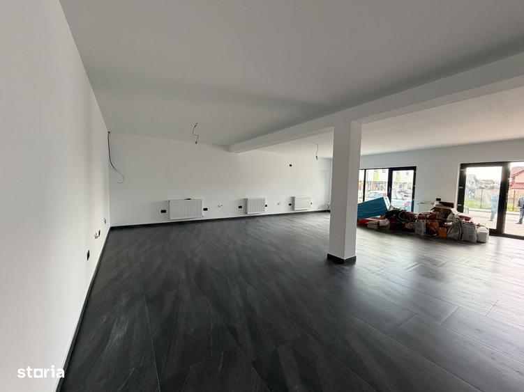 Spatiu comercial 100mp cu 2 locuri de parcare/ imobil nou de 2 etaje - 1
