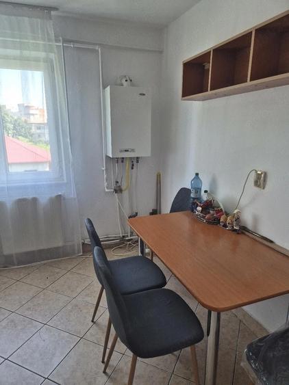 inchiriez apartament doua camere - 4