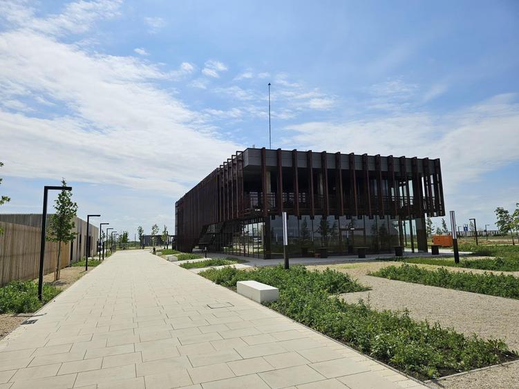 Liziera de Lac de vanzare vila 4 camere mobilat/utilat LA CHEIE! - 13