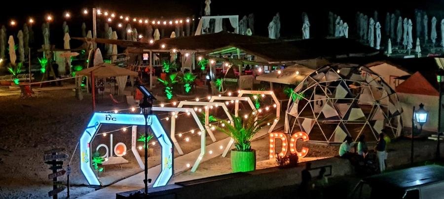 Apartament de lux cu vedere directă la mare – Primul rând la plajă! - 16