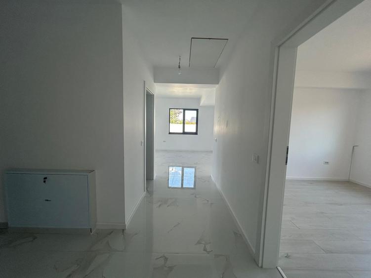 Casa individuala, parter, 4 camere+ parcare,+ curte proprie 380 mp, Comision 0 - 14