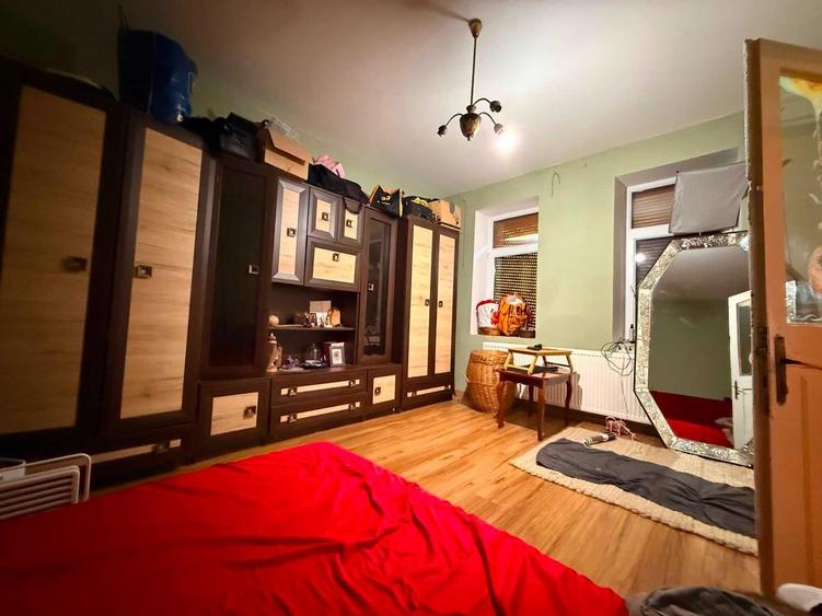 Casă cu 4 camere cu Teren 2000 Mp în Iara
