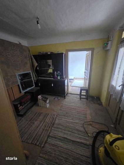 Vand casa din caramida cu 4 camere si garaj / Teren 900mp - 8