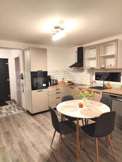 Casa tip duplex de vanzare | Complet mobilata | 2 locuri de parcare | Izvor - 1