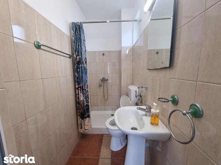 Pensiune de vanzare in Mamaia Sat, pe partea cu Hanul cu Pe?te - 5