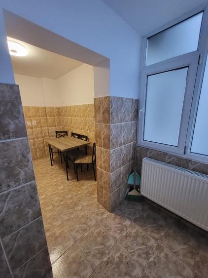 Apartament Galata- strada Petru Șchipu  cu CENTRALA  3 camere decomandat - 7