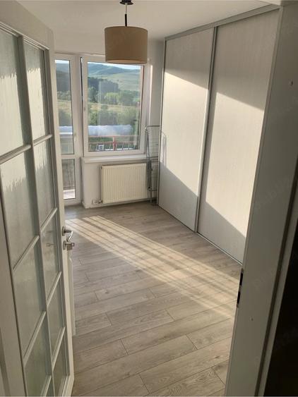 vand apartament 74,65 gherla 2 camere, living +bucatraie , baie , parcare , - 10