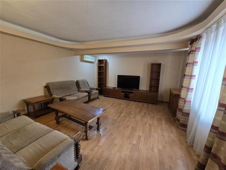 O CASA IN CARE LINISTEA DEVINE PARTE DIN VIATA DE ZI CU ZI - 2