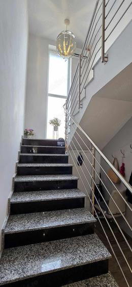 Casa 4 camere de vanzare, Sanmartin, zona str Carmel - 10