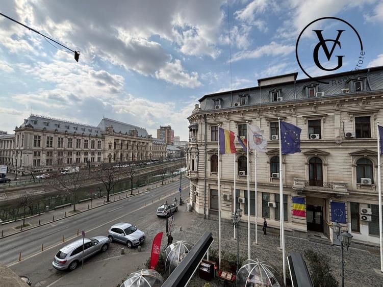 Apartament 3 camere - Centrul Vechi - Renovabil - 1