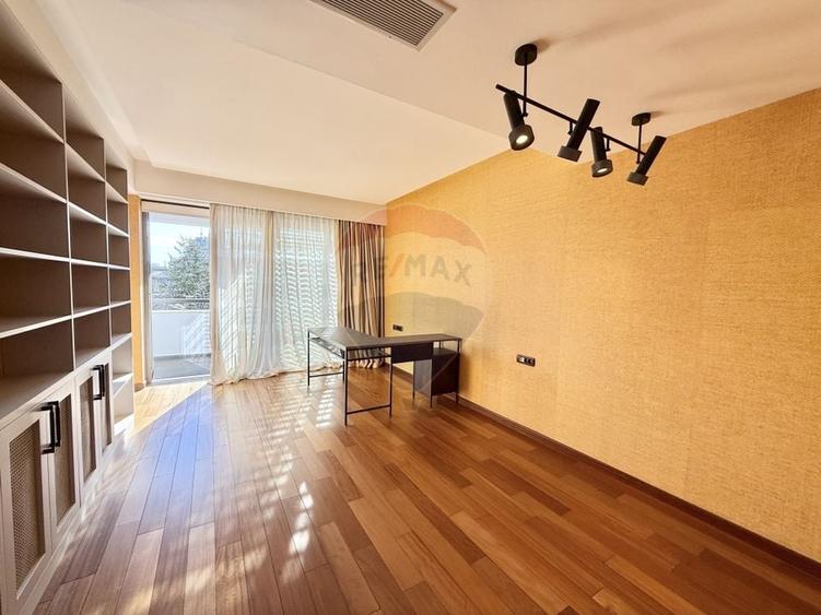 De inchiriat | Apartament 4 camere | Terasa 55 mp | Primaverii - 17