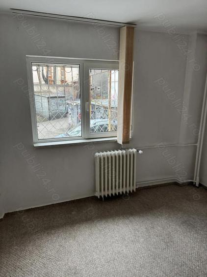 Inchiriez apartament 2 camere Pia?a Romana PARTICULAR - 3