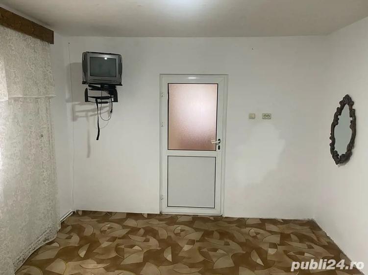 Casă cu 3 camere în Central
