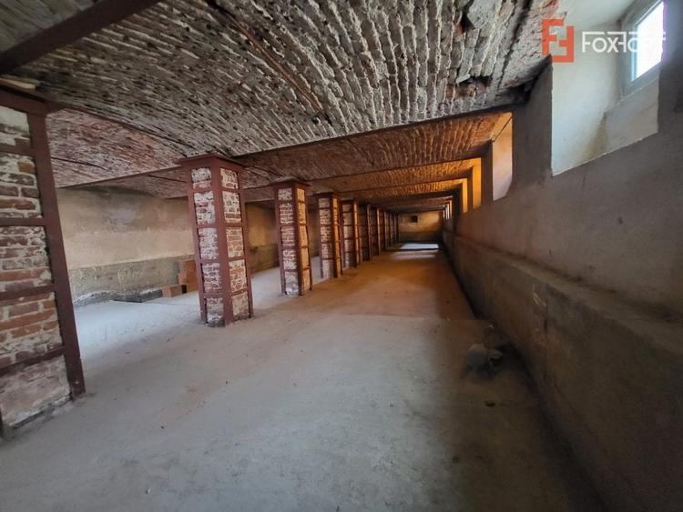 Spatiu destinat pentru o crama sau deschidere berarie - ID C5461 - 2