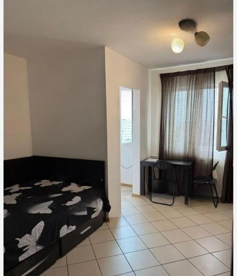 Garsoniera, semidecomandata, 22 mp, metrou, zona Titan - 1