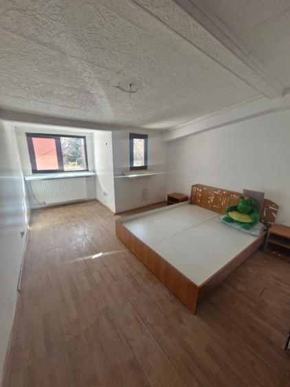 Casa P+M , spatioasa in sectorul 2 - pret de apartament - 5