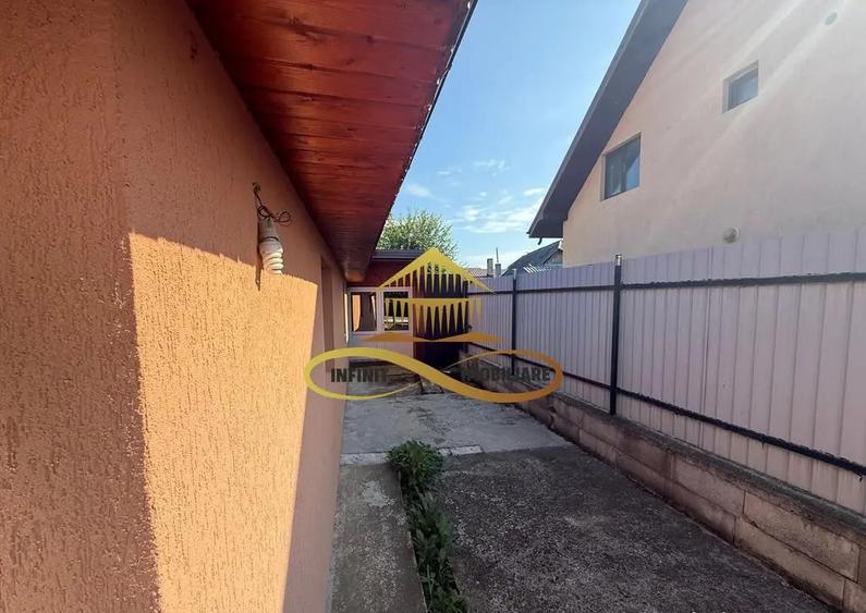 Casa de vanzare in Bacau Saucesti cu potential comercial - 9