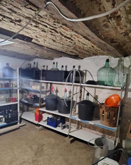 Casa ?araneasca cu 180 mp utili ?i teren de 1360 mp, A - 6