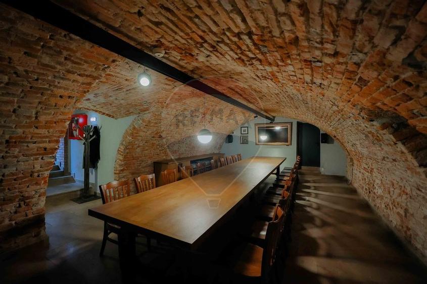 De vanzare - Proprietate premium in zona istorica a Oradiei - 27