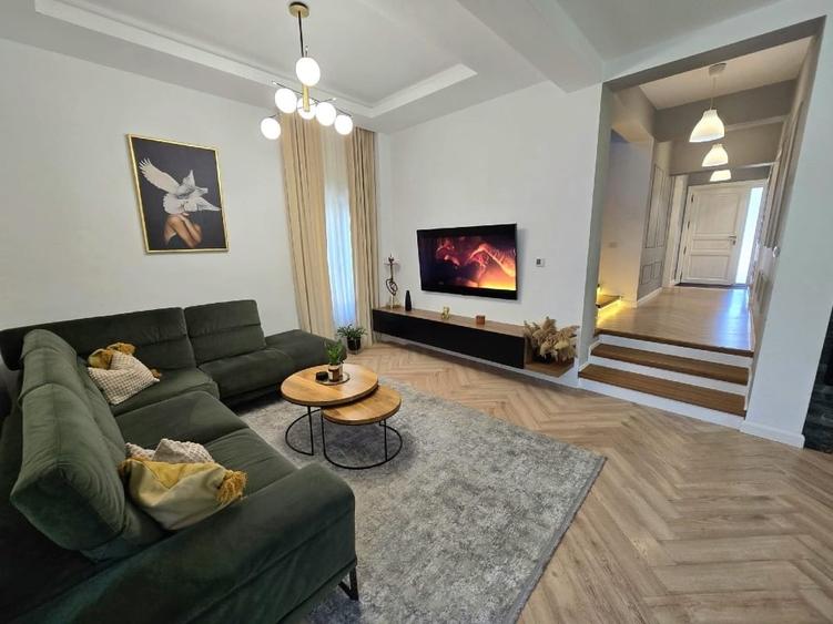 Casă individuală cu 4 camere cu Teren 720 Mp în Galata
