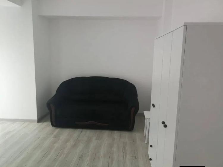 Apartament cu 2 camere decomandat, mobilat în Florești — fotografia 3