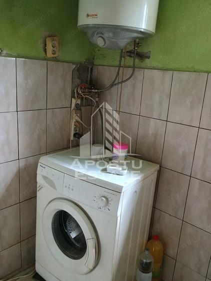 Casă cu 4 camere cu Canalizare în Micănești