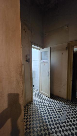 Casă cu 5 camere cu Teren 150 Mp în Calea Călărașilor