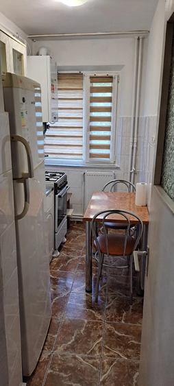 Inchiriez apartament 2 camere - 5