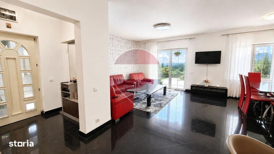 Casă cu 4 camere în Cioplea
