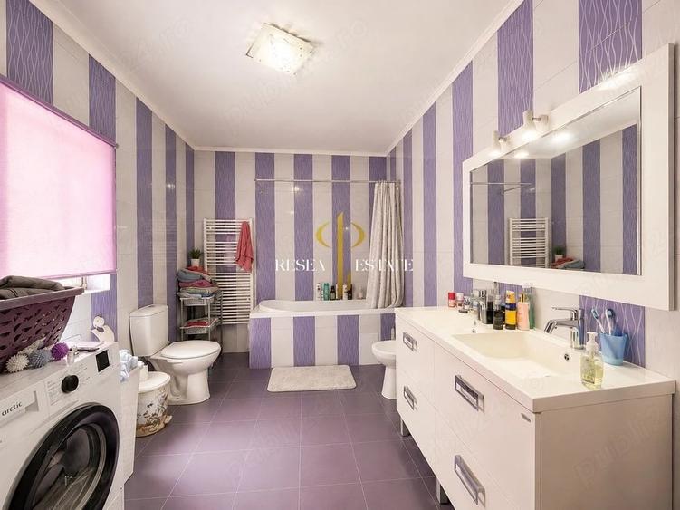 Casă cu Teren 1600 Mp în Iecea Mare