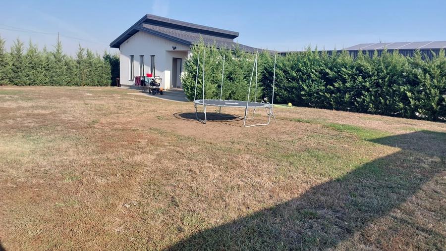Casă individuală cu 3 camere cu Teren 821 Mp în Măgurele