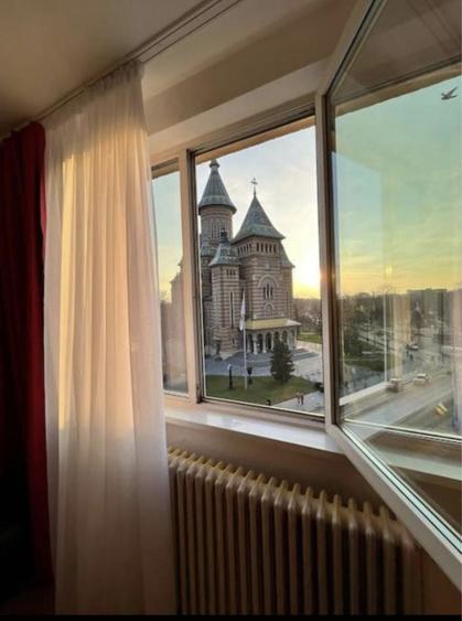 Apartament cu 2 camere decomandat în Ultracentral