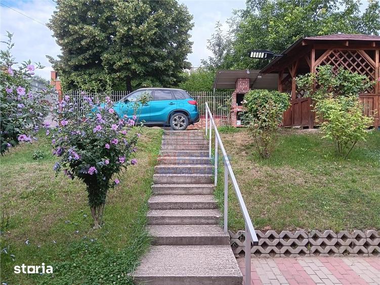 Casă cu 4 camere cu Teren 500 Mp în Rediu