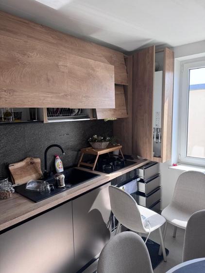 Proprietar. Vand studio centru Pitesti - 8