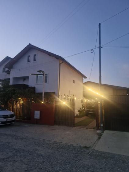 Casă cu 4 camere în Central