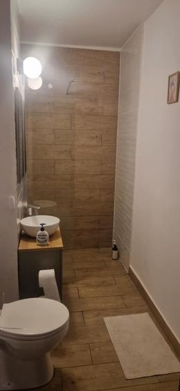 Apartament cu 3 camere decomandat în Iosia