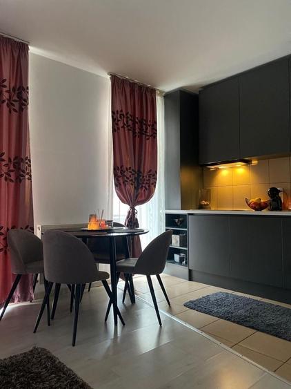 Apartament cu 2 camere decomandat în Florești