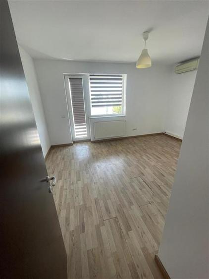 Apartament cu 2 camere decomandat în Pipera