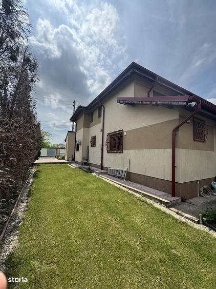 Casă cu 4 camere cu Teren 1210 Mp în Mogoșoaia